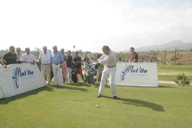 Imbroda inaugura el campo de golf convencido de que satisface las demandas de muchos melillenses y que supondrá un reclamo turístico