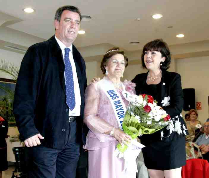 Ana Belmonte y Adrián Bravo, proclamados Miss y Míster Mayor 2009
