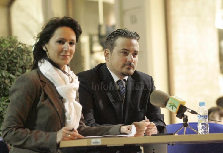 El equipo de comentaristas de Cablemel.