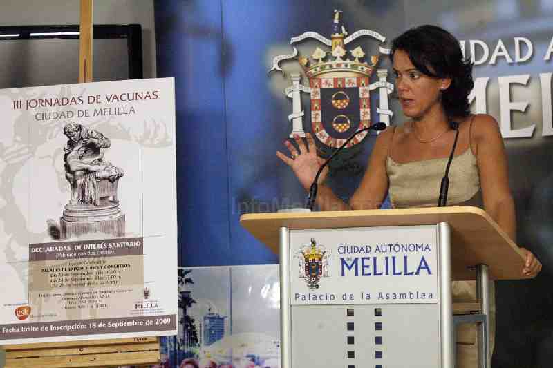 María Antonia Garbín presentando las jornadas