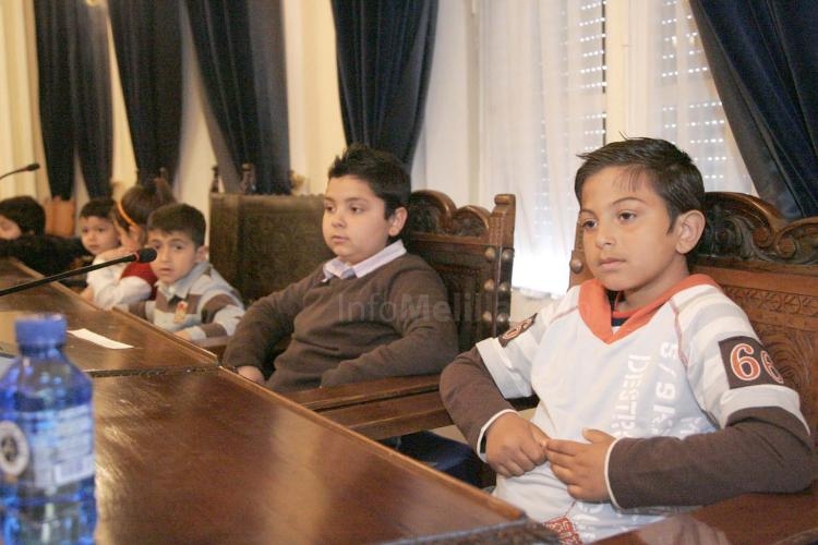 Melilla celebra el Día Mundial del Pueblo Gitano con un Pleno Infantil