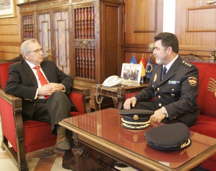 Ríos se ha entrevistado con Juan José Imbroda
