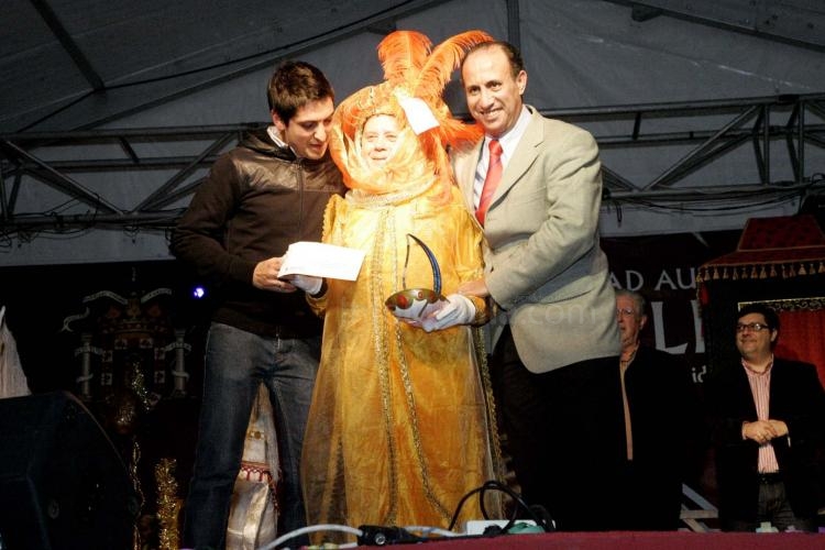 El viernes de Carnaval dejó en Melilla una velada repleta de ingenio y diversión