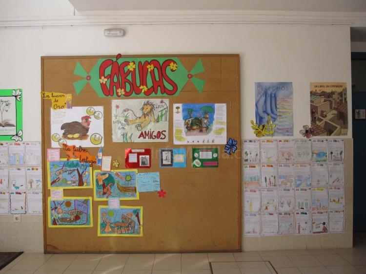 El Colegio Anselmo Pardo celebró el Día del Libro con actividades plásticas relacionadas con fábulas conocidas