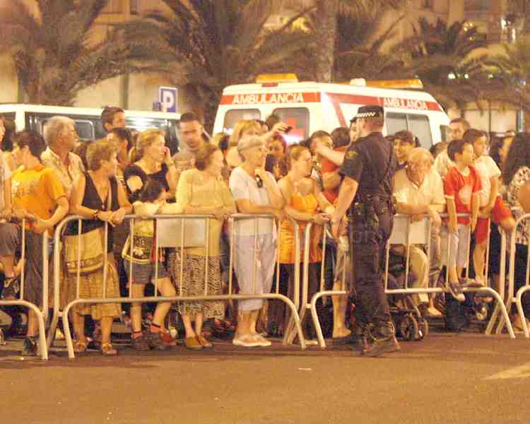 San Juan traslada a Melilla la magia de las noches alegres y cargadas de esperanza
