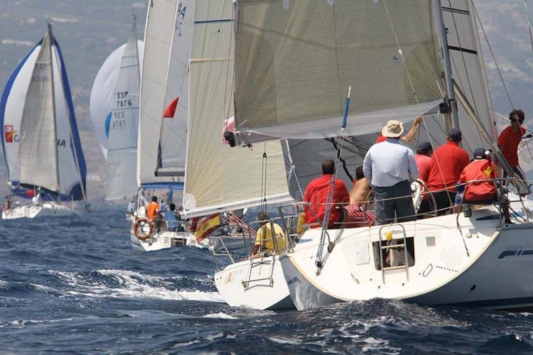 Sirius V (Cádiz), CM-Melilla Deporte (Melilla) y Oceantech (Benalmádena) se colocan líderes de la Semana Náutica de Melilla