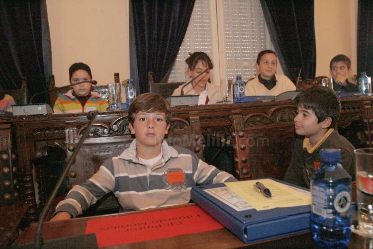 Veinticinco escolares melillenses se convierten en diputados por un día y exponen sus compromisos para hacer una sociedad mejor