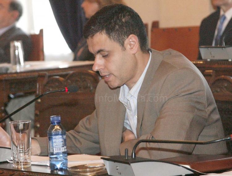 Melilla solicitará al Ministerio de Fomento la reserva de una frecuencia de radio para ser gestionada por la administración local