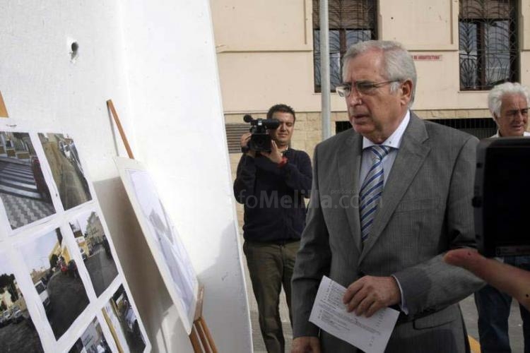 Abierta al tráfico la calle del colegio España tras las obras de urbanización llevadas a cabo