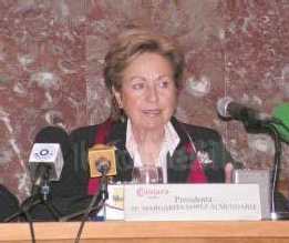 Margarita López Almendáriz asiste a la Conferencia Empresarial Anual de la CEOE
