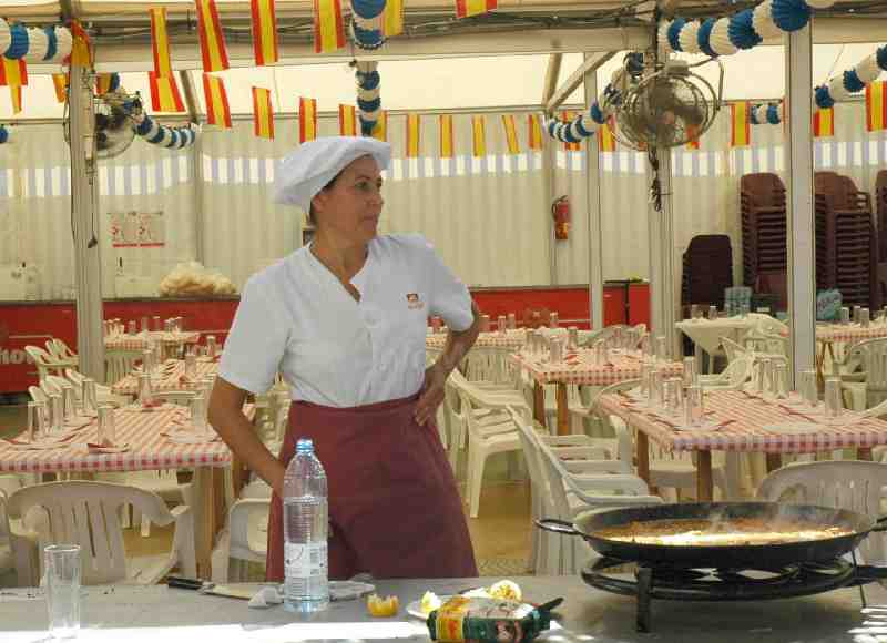 La Comandancia General reúne a los mejores paelleros de la ciudad por Ferias