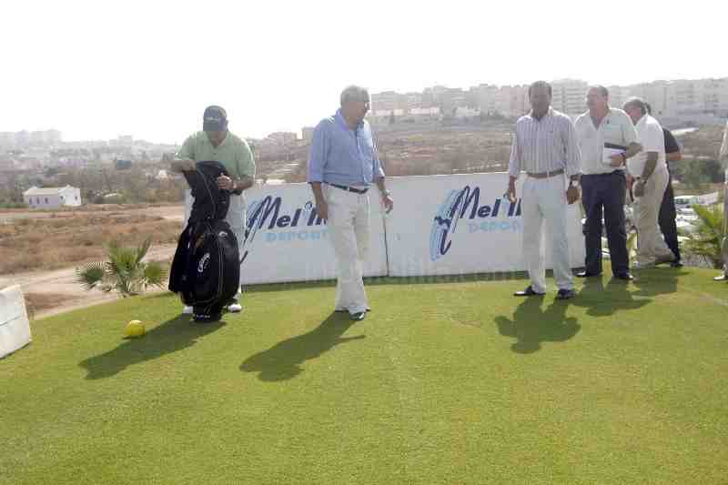 Imbroda inaugura el campo de golf convencido de que satisface las demandas de muchos melillenses y que supondrá un reclamo turístico