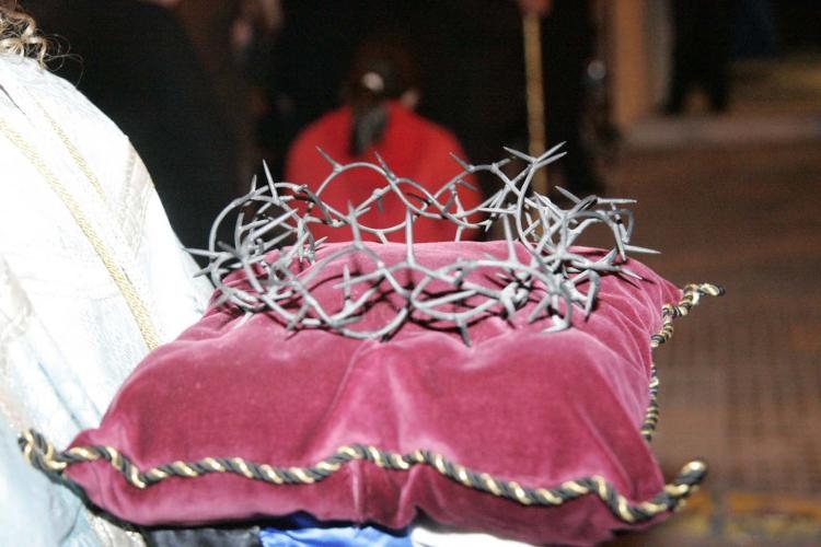 Luto, dolor y esperanza se mezclan en las calles de Melilla en el Viernes Santo