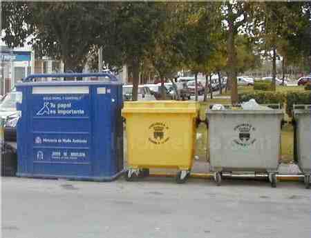Melilla inicia una campaña radiofónica para instar a tirar la basura en el horario fijado