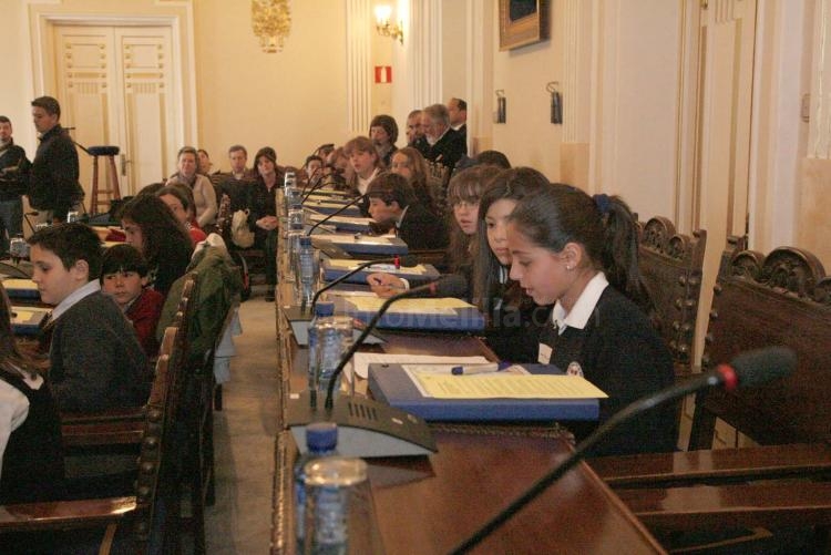 Veinticinco escolares melillenses se convierten en diputados por un día y exponen sus compromisos para hacer una sociedad mejor