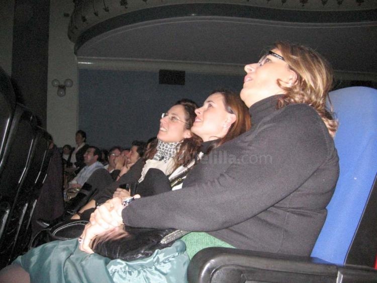 Noche de emociones en el Teatro Perelló durante el homenaje a Mimi