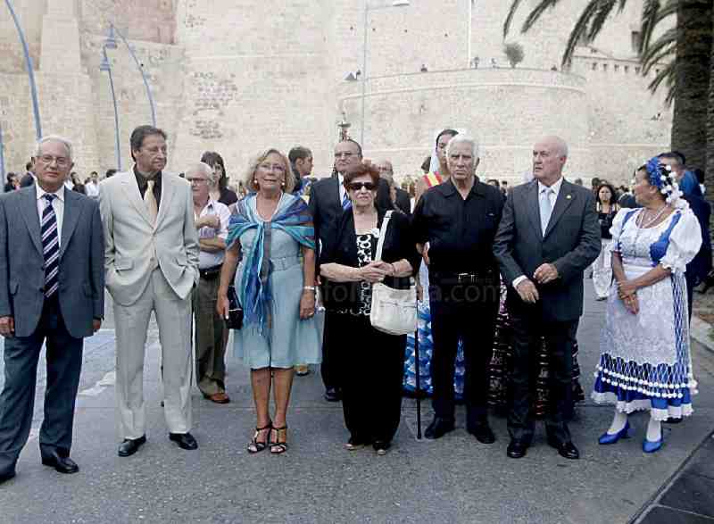 Los melillenses brindan respeto y cariño a su Alcaldesa Perpetua y Patrona Coronada