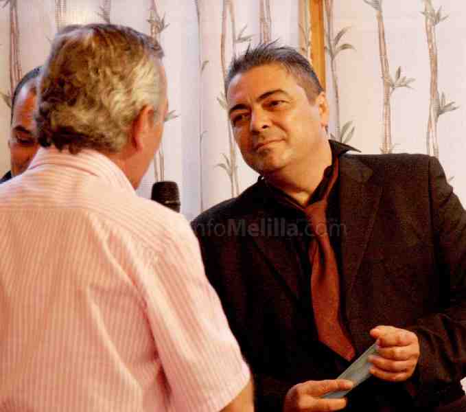 Canales atiende a Televisión Melilla.