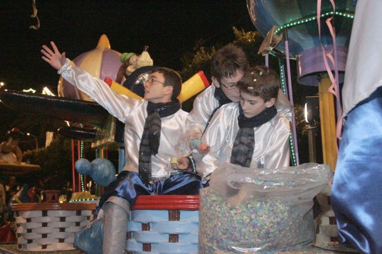 Los Reyes Magos, la noche más mágica del año, en imágenes