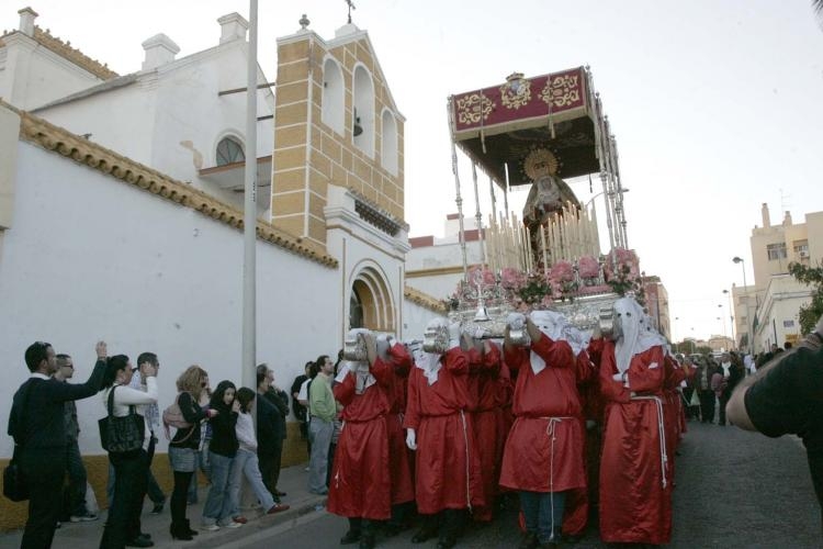 El amor, el perdón y la libertad vuelven a ser los triunfadores en el Jueves Santo melillense