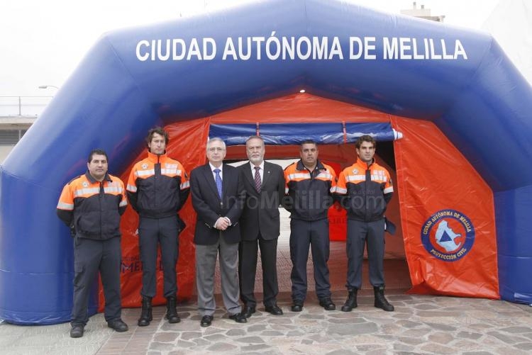 Protección Civil presenta la nueva unidad médica avanzada que ayudará a hacer frente a posibles situaciones extremas o catástrofes en la ciudad