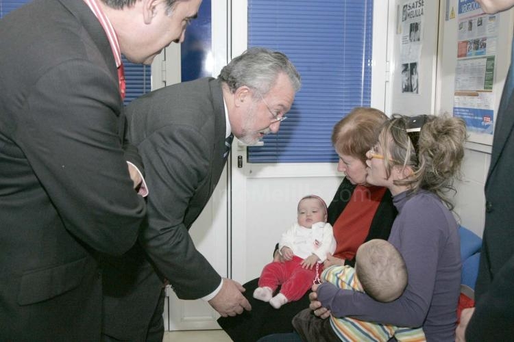 El ministro de Sanidad inaugura el centro de transfusión del del nuevo Centro de Salud de Melilla