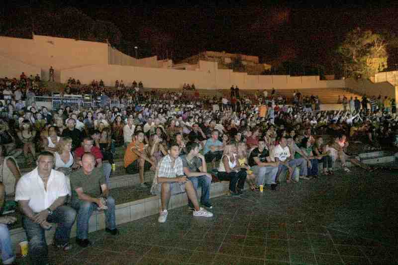 'Revólver' cautivó al público melillenses con sus temas de siempre y con los más actuales