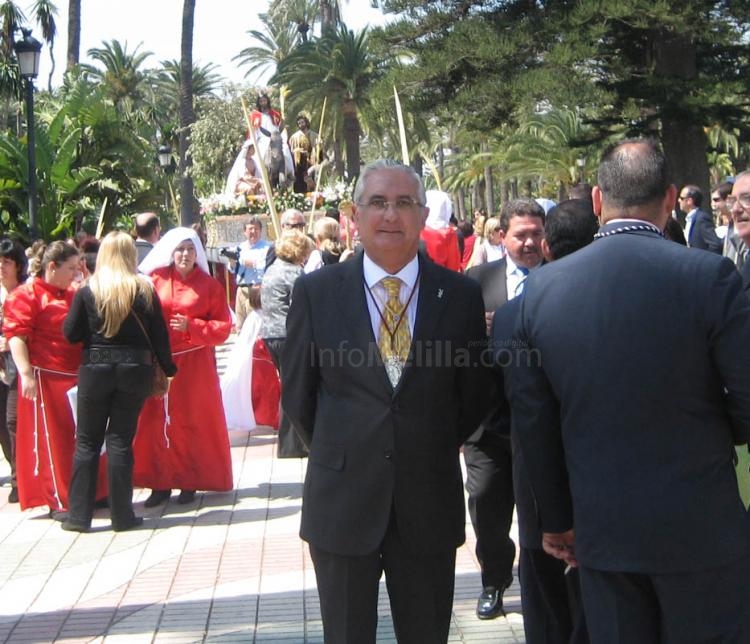 Jamás falla el diputado Gutiérrez Molina a sus amigos del Flagelado.