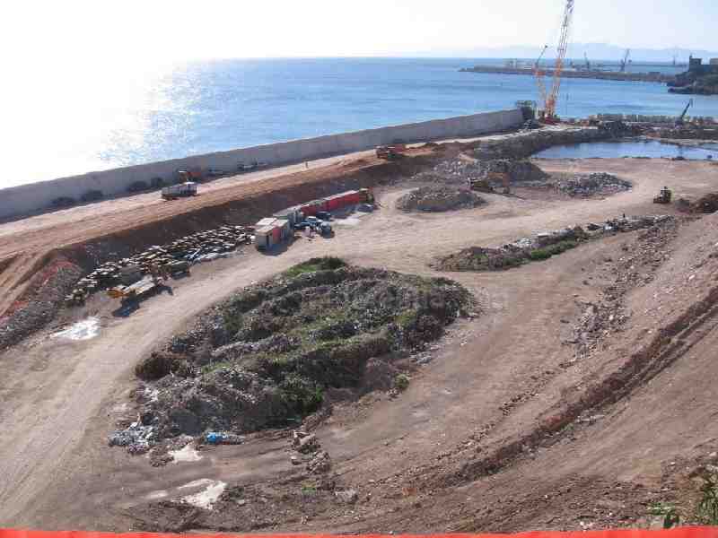 El Gobierno de Melilla privatizará la gestión del vertedero de escombros a pesar de la negativa de la oposición