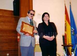 Eladio Algarra ha obtenido hasta el momento numerosos galardones y premios de poesía