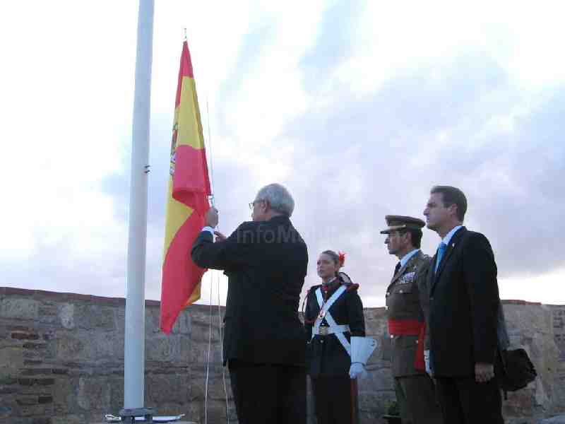 Melilla celebra su 512 aniversario como ciudad española con la tradicional ofrenda floral a Estopiñán