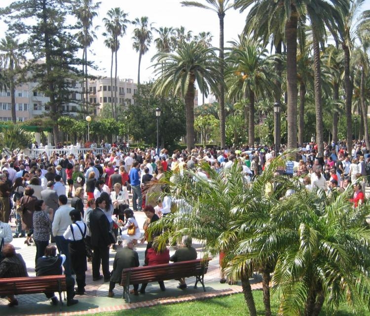 Los melillenses llenaron el aforo del Parque Hernández.