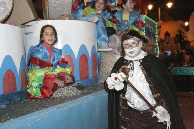 La tradicional quema de la sardina pone el punto y final al Carnaval de Melilla 2009