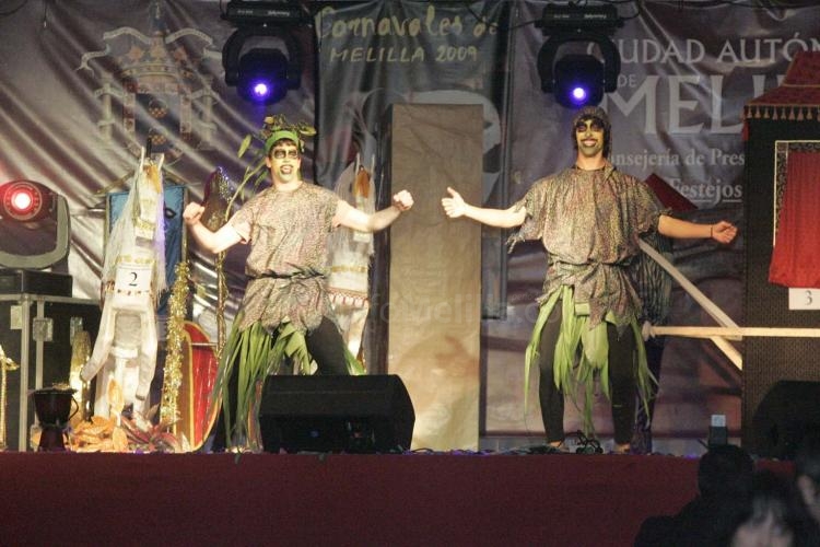 El viernes de Carnaval dejó en Melilla una velada repleta de ingenio y diversión