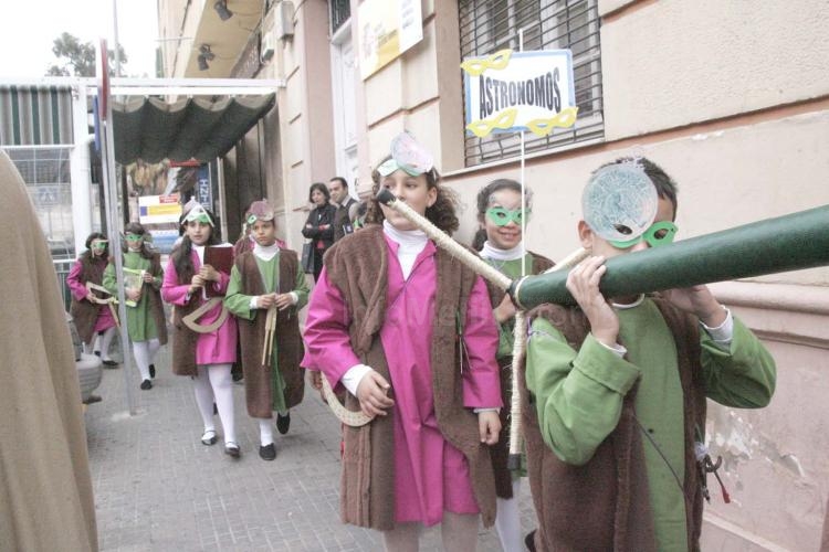 El Carnaval llega a Melilla inundando sus calles de alegría y diversión
