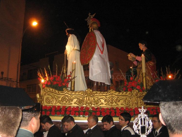Bella imagen del paso procesional.
