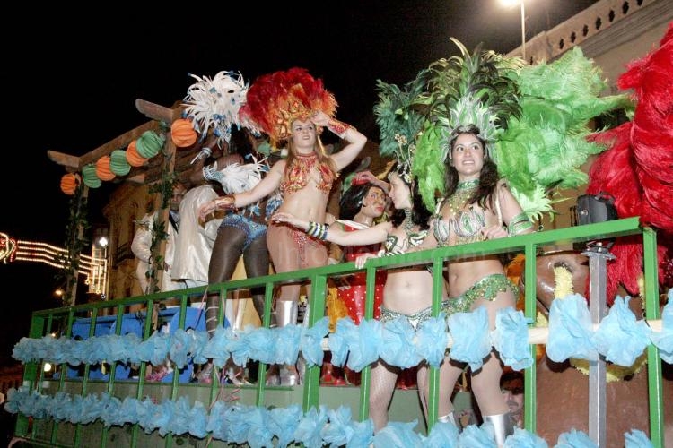 La tradicional quema de la sardina pone el punto y final al Carnaval de Melilla 2009