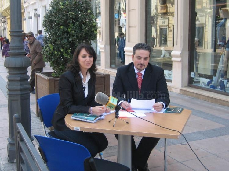 Sarah Mohamed y Javier Calderón Gallardo, comunicadores de Cablemel.