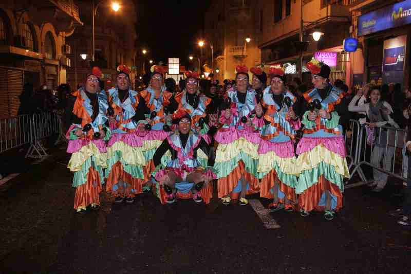Una colorida cabalgata pone el punto y final al Carnaval de Melilla 2010