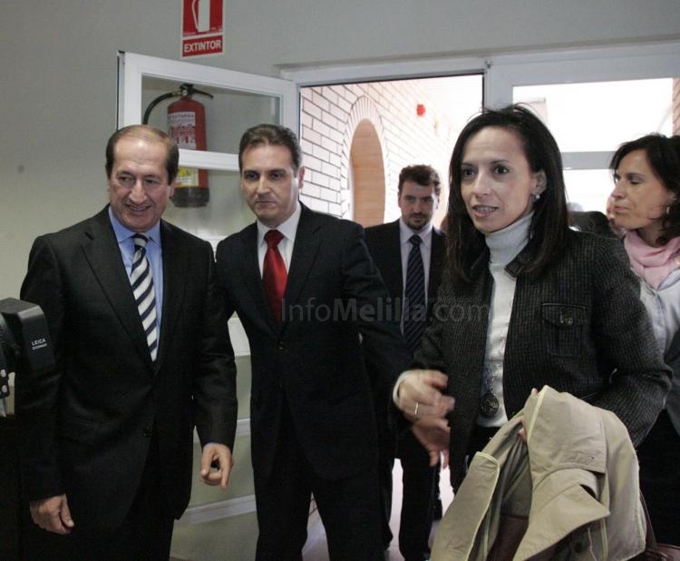 Ciudad y Vivienda firman un convenio para la rehabilitación de 260 viviendas del centro histórico y modernista de Melilla