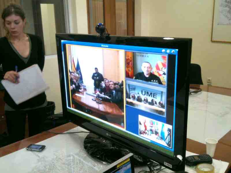 Consejería de Seguridad Ciudadana y Unidad Militar de Emergencia se acercan a las nuevas tecnologías
