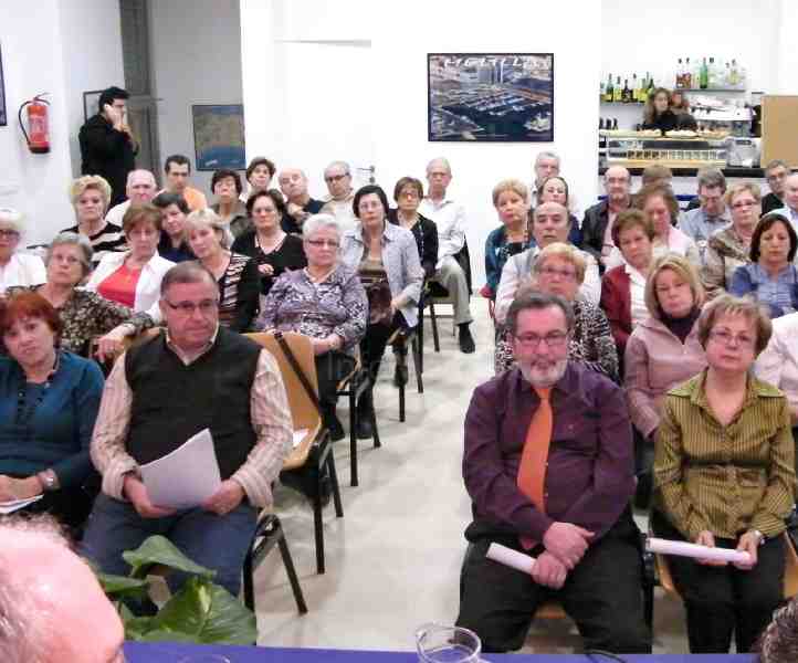 La Casa de Melilla en la Ciudad Condal ofrece a Jordi Hereu su próxima 'Avenida de Barcelona'