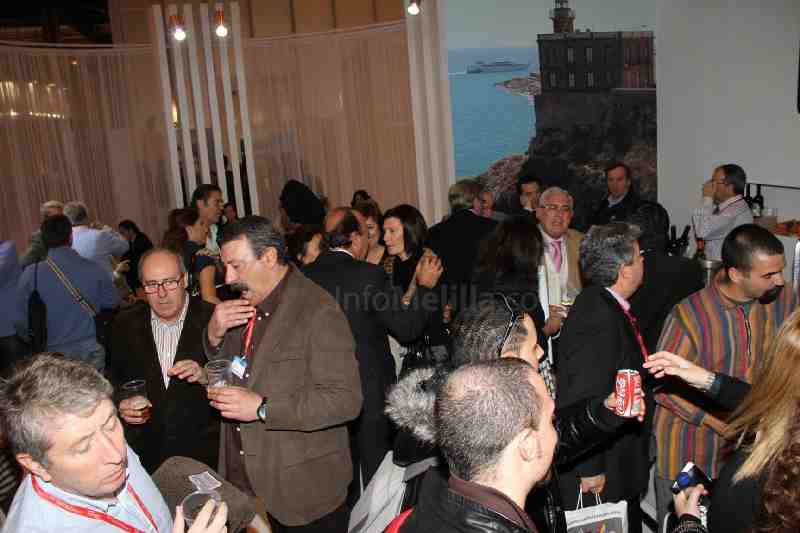 Además de acuerdos y convenios, el Día de Melilla en Fitur también deja interesantes imágenes