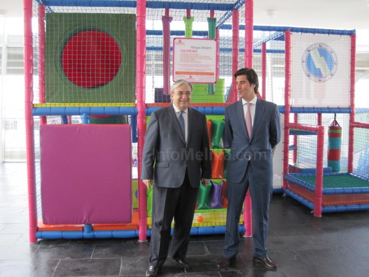 La Estación Marítima da un paso más en su idea de acercarse a los ciudadanos inaugurando un parque infantil