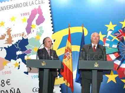 Correos pone en circulación dos sellos dedicados a la Presidencia de turno de España en la UE