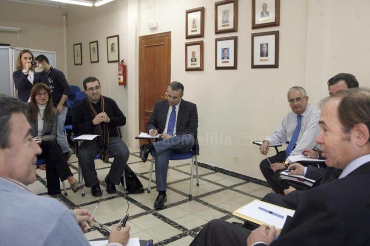García-Escudero pide a Zapatero que cumpla su compromiso de trabajar por lograr un tratro específico para Melilla en la UE