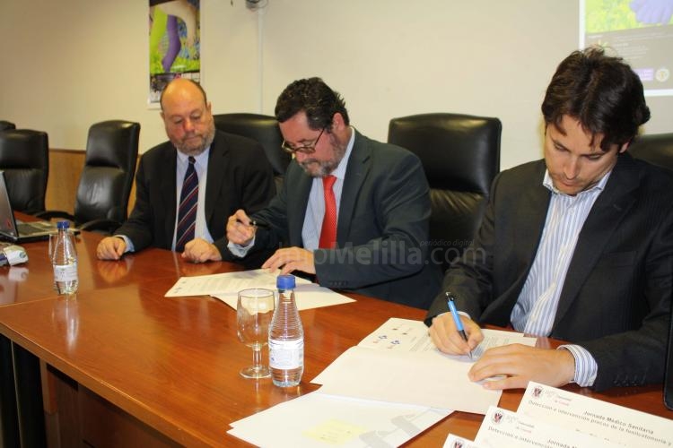 Momento de la firma del convenio