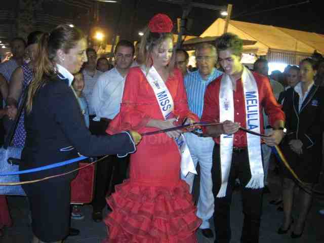 Comienza la Feria de Melila 2010 con el tradicional encendido del alumbrado
