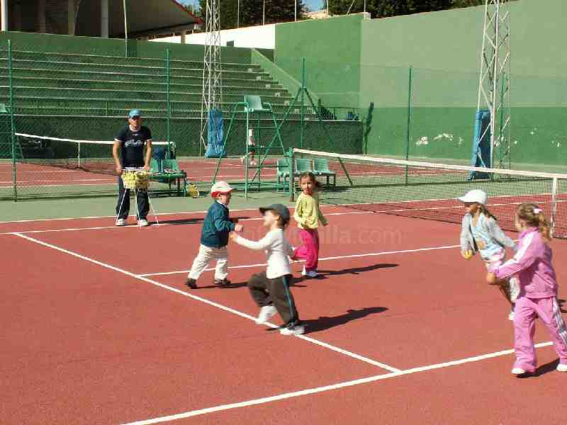 Tenis: Ultimos días para inscribirse en la Escuela de Tenis Pública