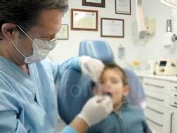 El Gobierno central destina a Melilla 28.721 euros para financiar la atención bucodental de niños de siete y doce años
